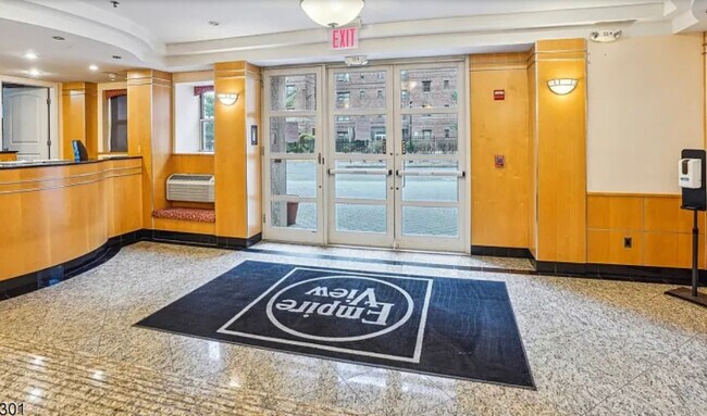 Entrance - 70 S Munn Ave