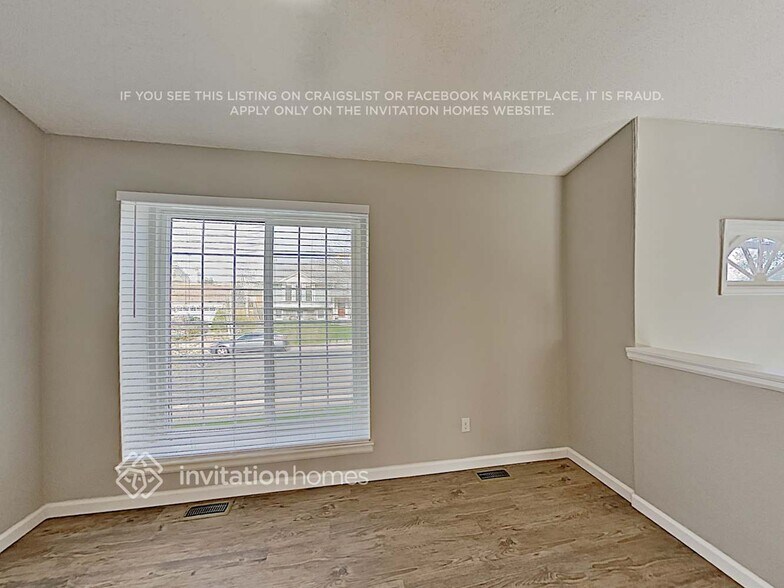 Building Photo - 6003 S Perth St