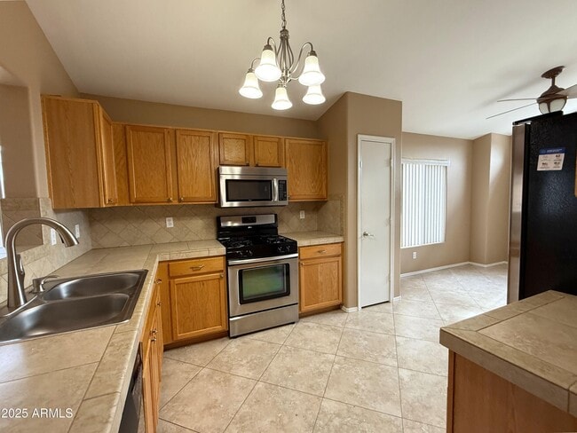 Building Photo - 3838 E Derringer Way