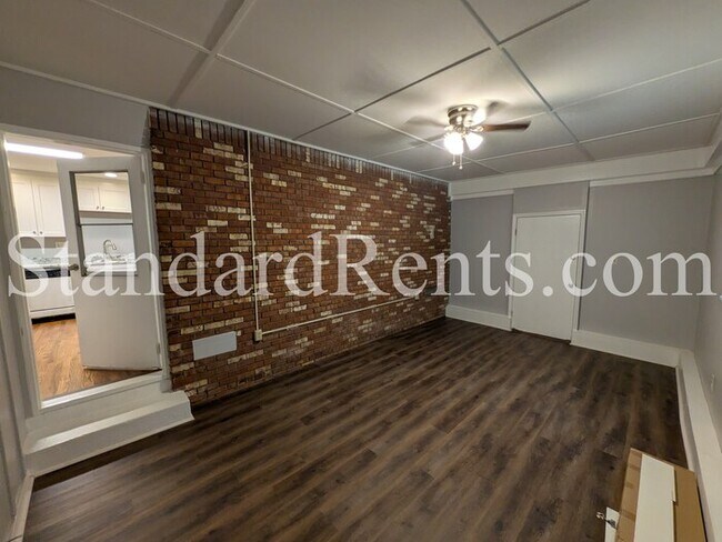 Building Photo - 2916 Battle Forrest Dr