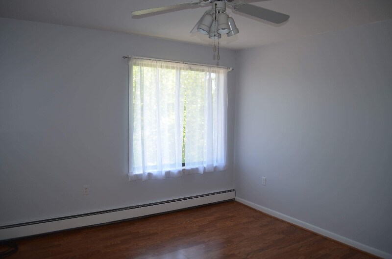 Building Photo - 1320 Cromwell Hills Dr