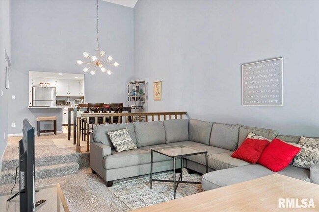 Building Photo - 2008 Jeanette Ln