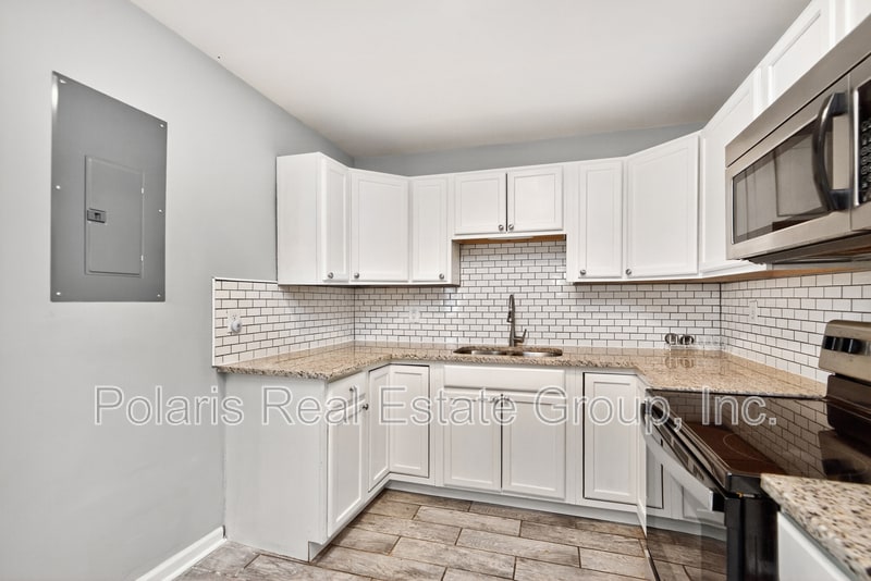 Building Photo - 262 Eastern Ave