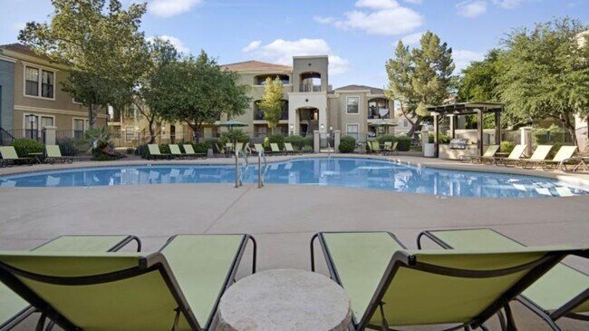 Building Photo - 15801 S 48th St