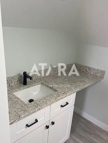 Building Photo - 2274 S 800 E