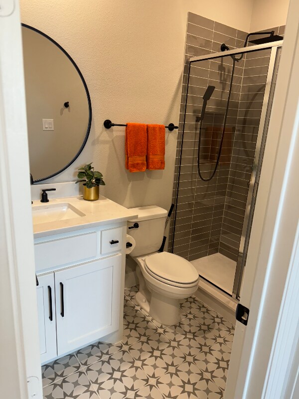 Building Photo - 2400 Elm Pl