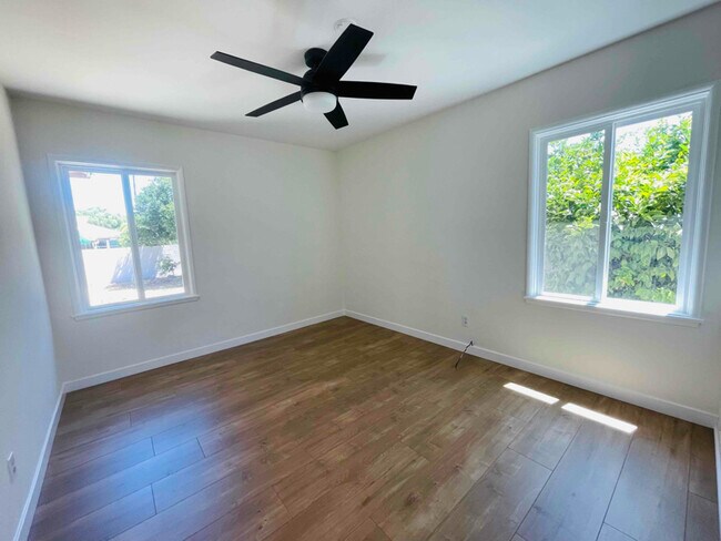 Building Photo - 7738 Penfield Ave