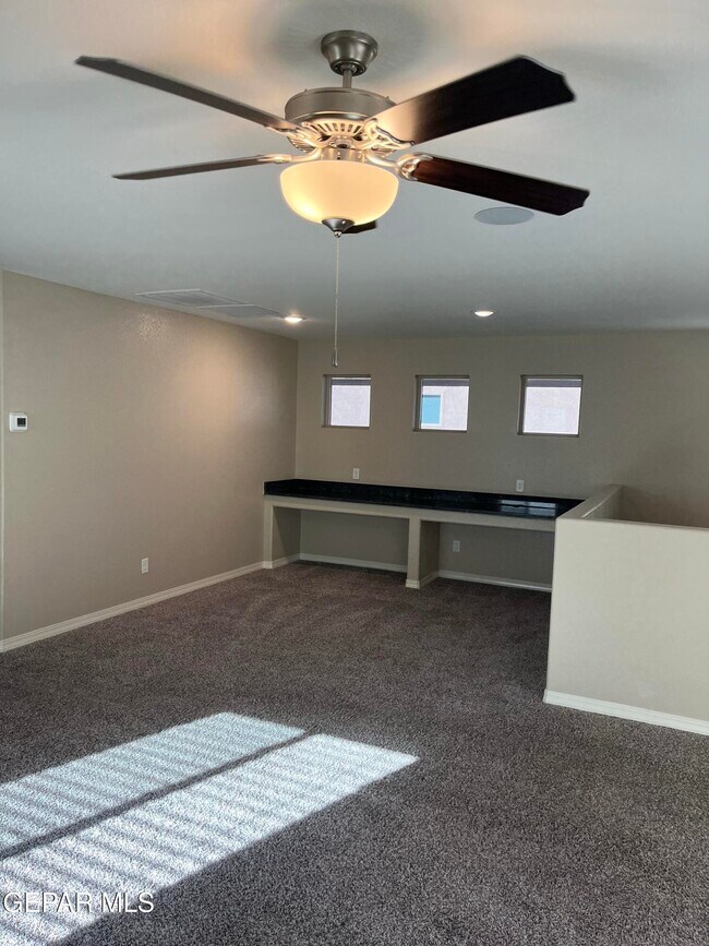 Building Photo - 14823 Pebble Hills Blvd