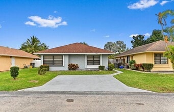 Building Photo - 1459 Summit Run Cir