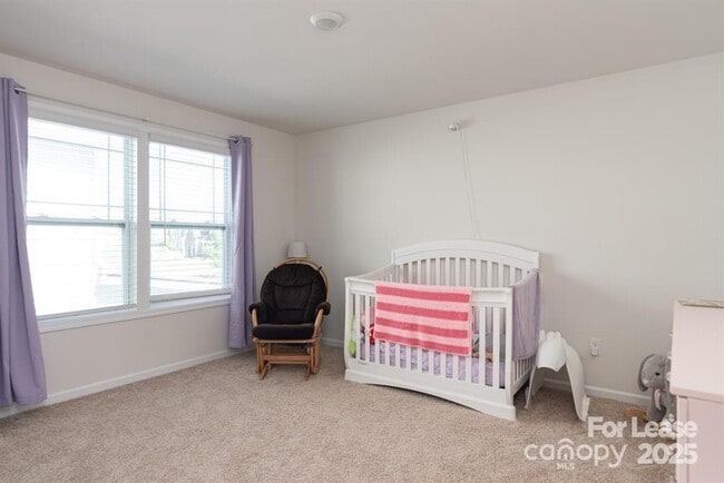 Building Photo - 2046 Saddlebred Dr