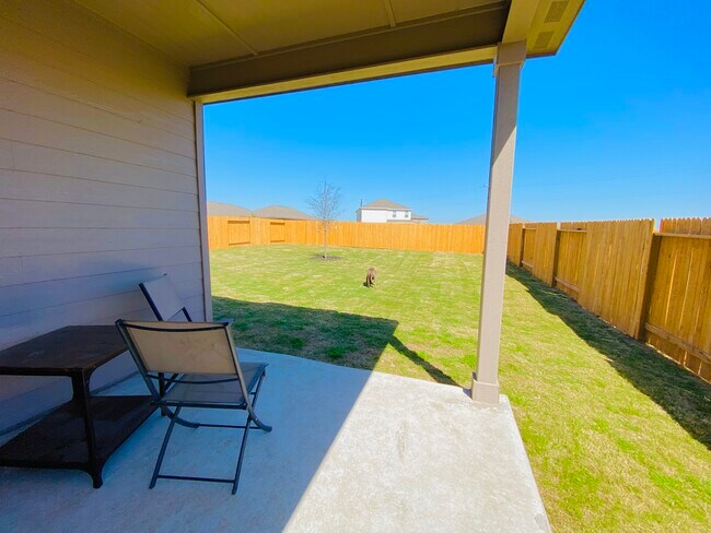 Building Photo - 9351 Aniston Blf