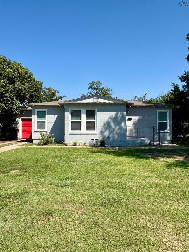 Building Photo - 4309 McNiel Ave