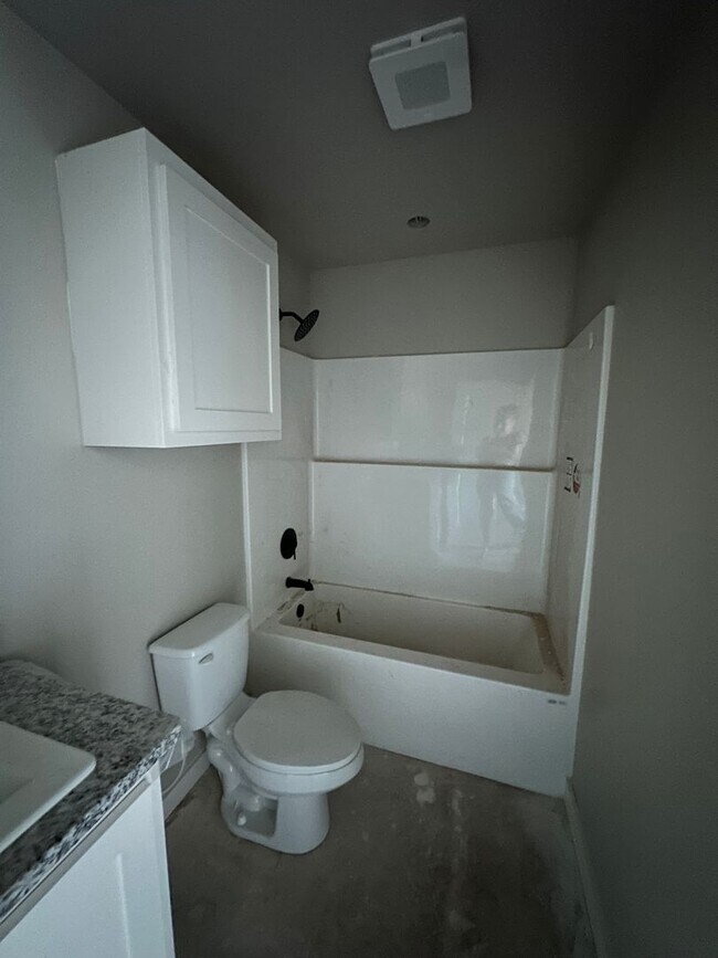 Building Photo - Modern Living Starts Here — Pre-Leasing at Hampton Hills!