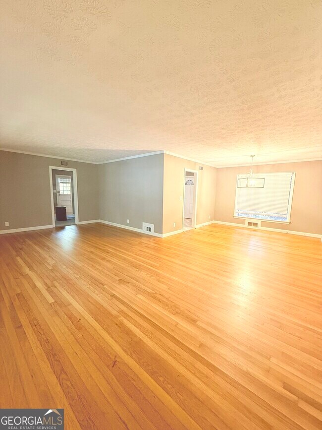 Building Photo - 1397 Jewell Ct