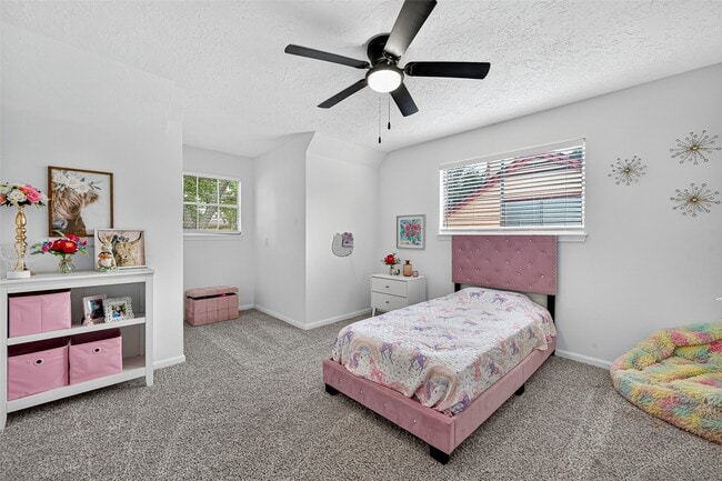 Building Photo - 15202 La Mancha Dr