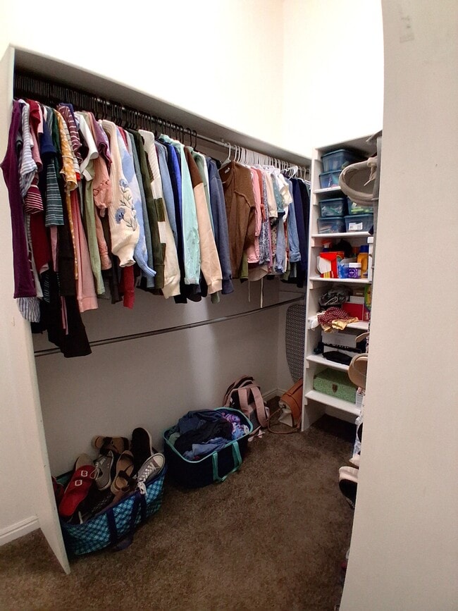 Building Photo - 62 W 700 N