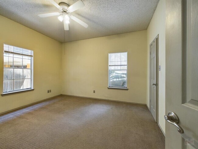 Building Photo - 2810 Nueces St