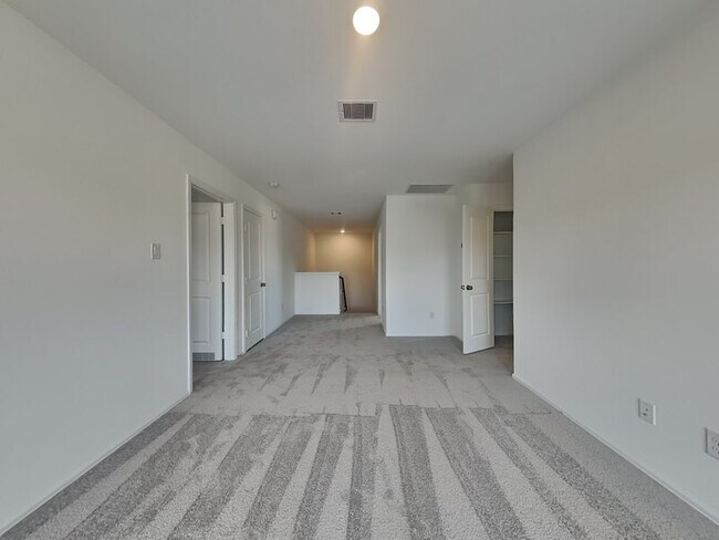 Building Photo - 27019 Breakaway Ln