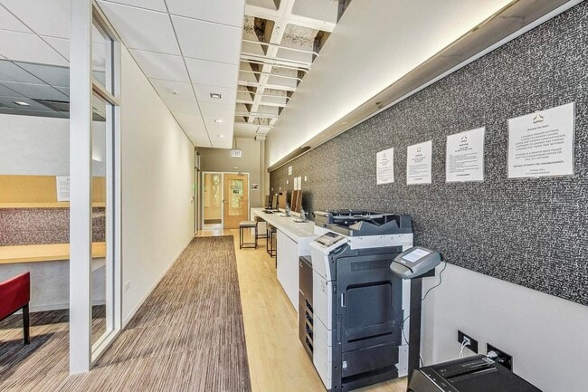 Building Photo - 505 N Lake Shore Dr