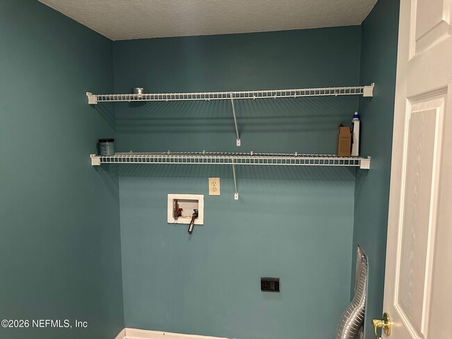 Building Photo - 5388 Hidden Gardens Dr