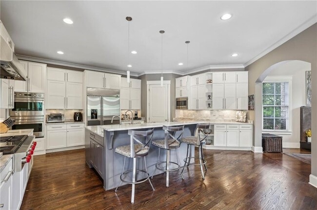 Building Photo - 6285 Aberdeen Dr NE