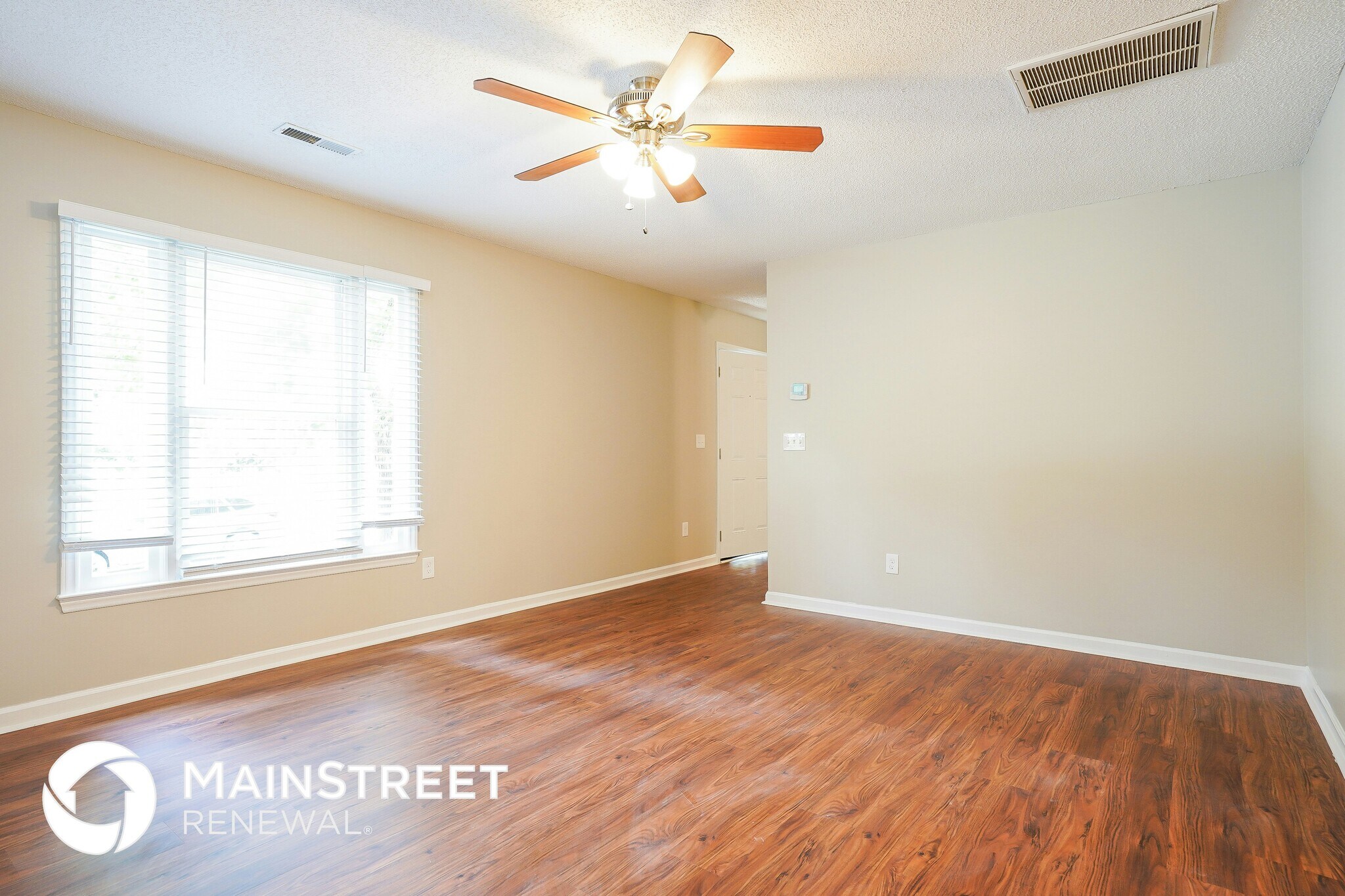 Building Photo - 3536 Dechart Ln