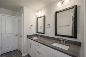 Building Photo - 1694 Hallview Ct