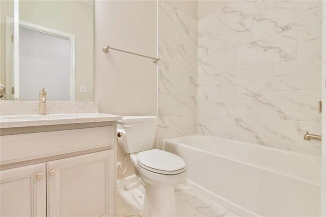 Building Photo - 380 Provenance Dr