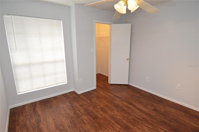 Building Photo - 8625 Mallard Reserve Dr