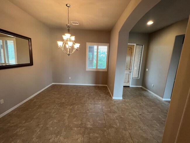 Building Photo - 14466 E Flamingo Cres Pl