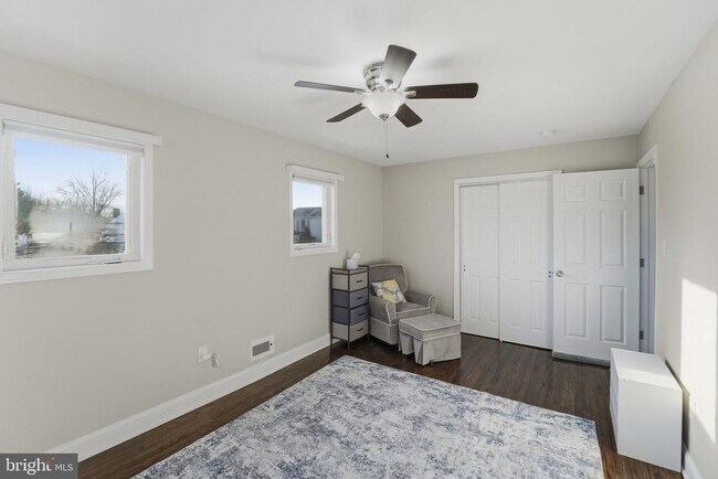 Building Photo - 38 Vine Way