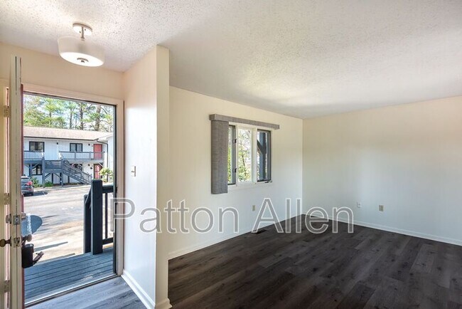 Building Photo - 104 Glenn Bridge Rd