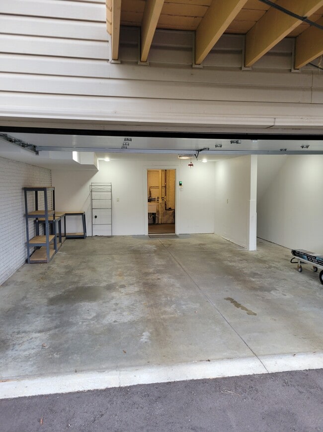 2 car garage - 153 Jennifer Ln