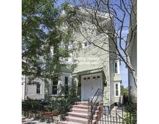 Building Photo - 370 Prospect St