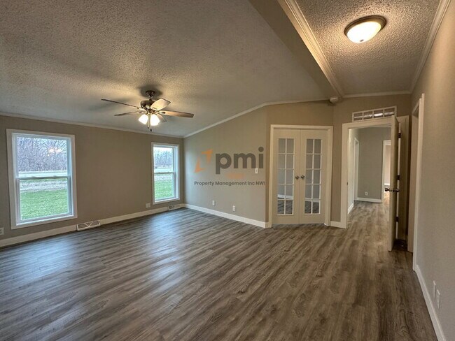 Building Photo - 798 Governor Rd