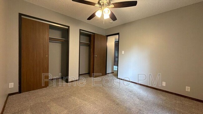Building Photo - 4521 Madison Ave