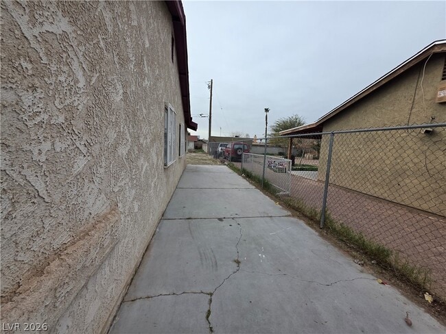 Building Photo - 1301 Madison Ave