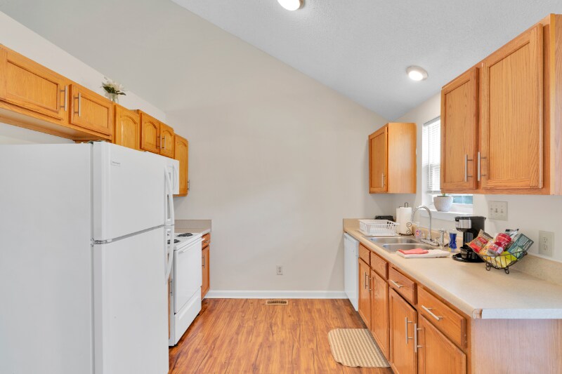 Building Photo - 1216 Eagle Ridge Dr