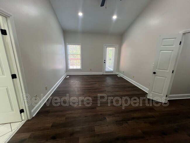 Building Photo - 6409 Spyglass Dr