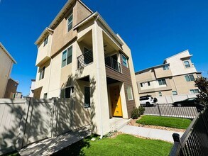 Building Photo - Modern Otay Ranch Home with Solar, Spacious Floor Plan & Community Amenities