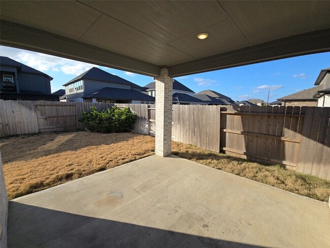 Building Photo - 9227 Dearborn Knoll Dr