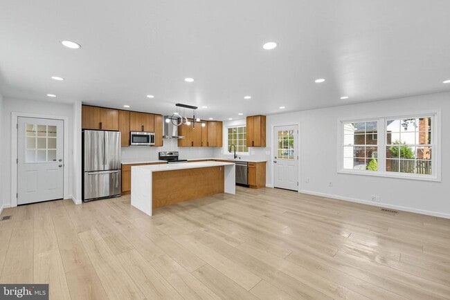 Building Photo - 13546 Tabscott Dr