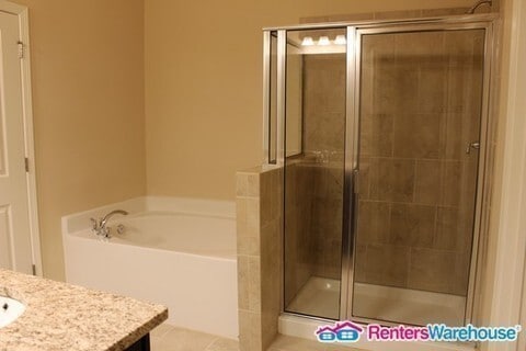 Building Photo - 3144 Cross Creek Dr