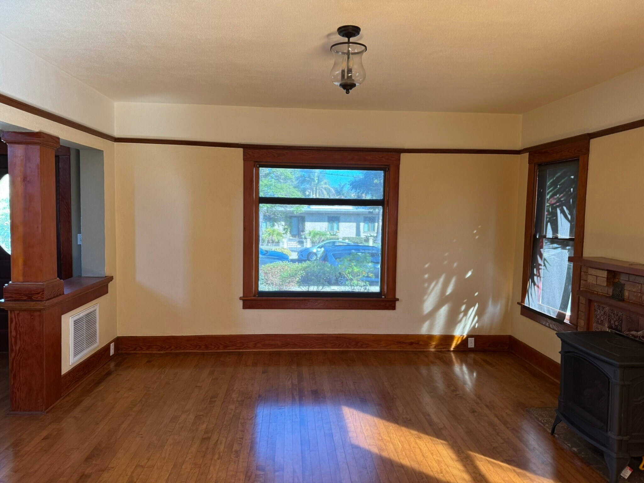 front room - 1360 Granada Ave