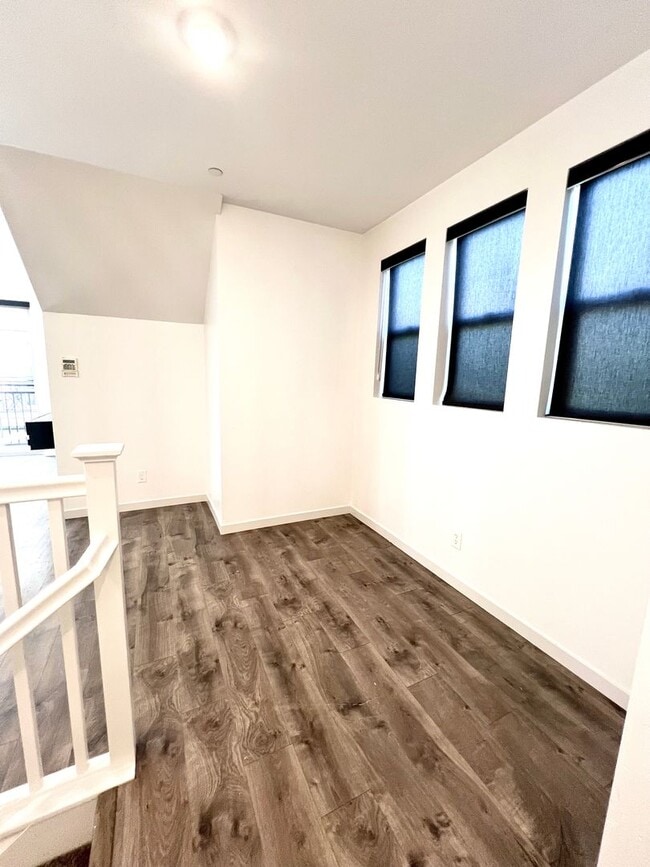 Building Photo - Beautiful 2 Bedroom 2 Bath at the Mills on...