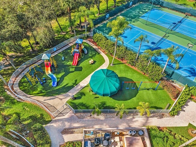 Building Photo - 21018 Vía Eden