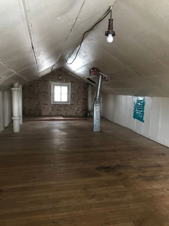 Building Photo - 912 Wyoming St