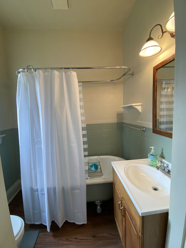 Shower/clawfoot tub - 105 Maple Ave