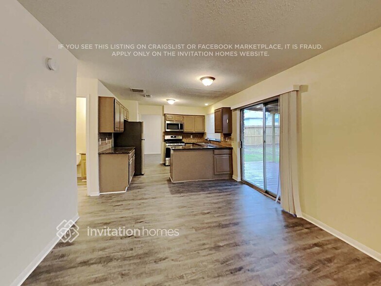 Building Photo - 11219 Sky Ridge Dr