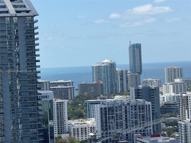Primary Photo - 350 S Miami Ave